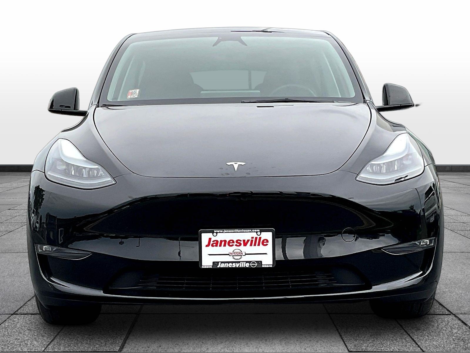 Used 2025 Tesla Model Y Long Range with VIN 7SAYGAEE3SF247643 for sale in Janesville, WI