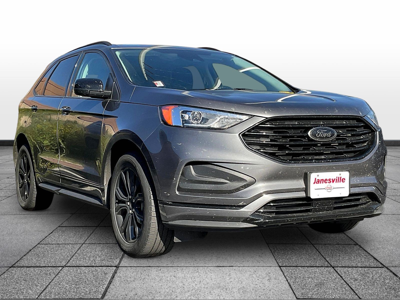 2022 Ford Edge SE