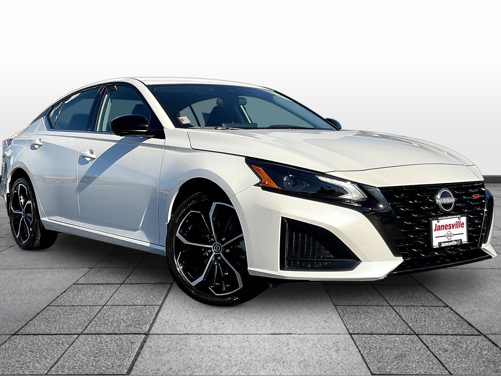 2026 Nissan Altima SR