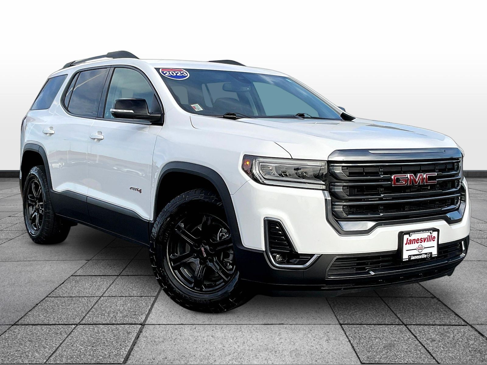 2023 GMC Acadia AT4