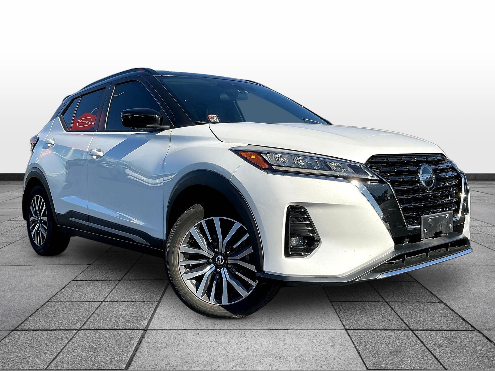 2021 Nissan Kicks SR
