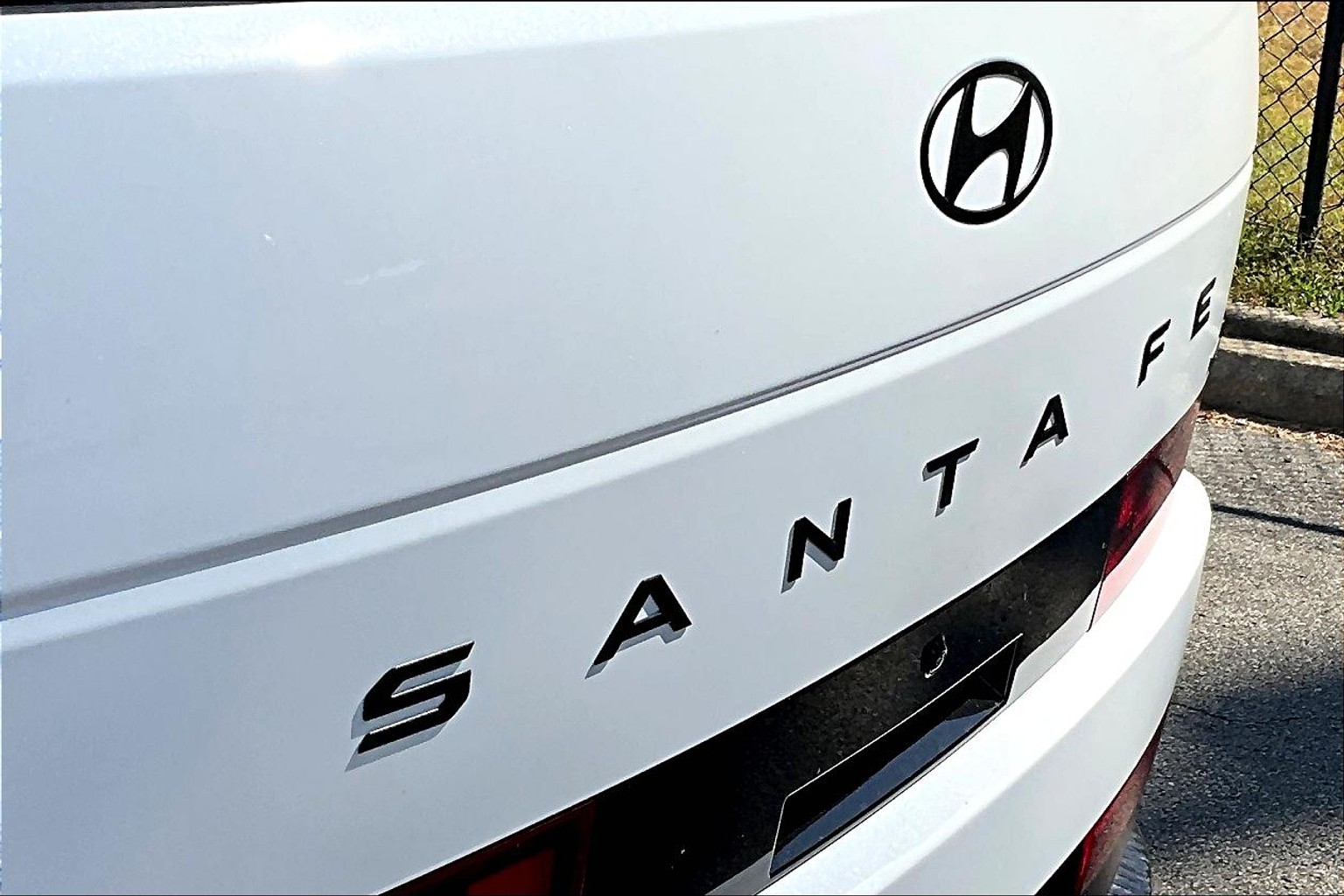 2019 Hyundai Santa Fe: U.S. version bows in NY - Kelley Blue Book, image size:1536x1024