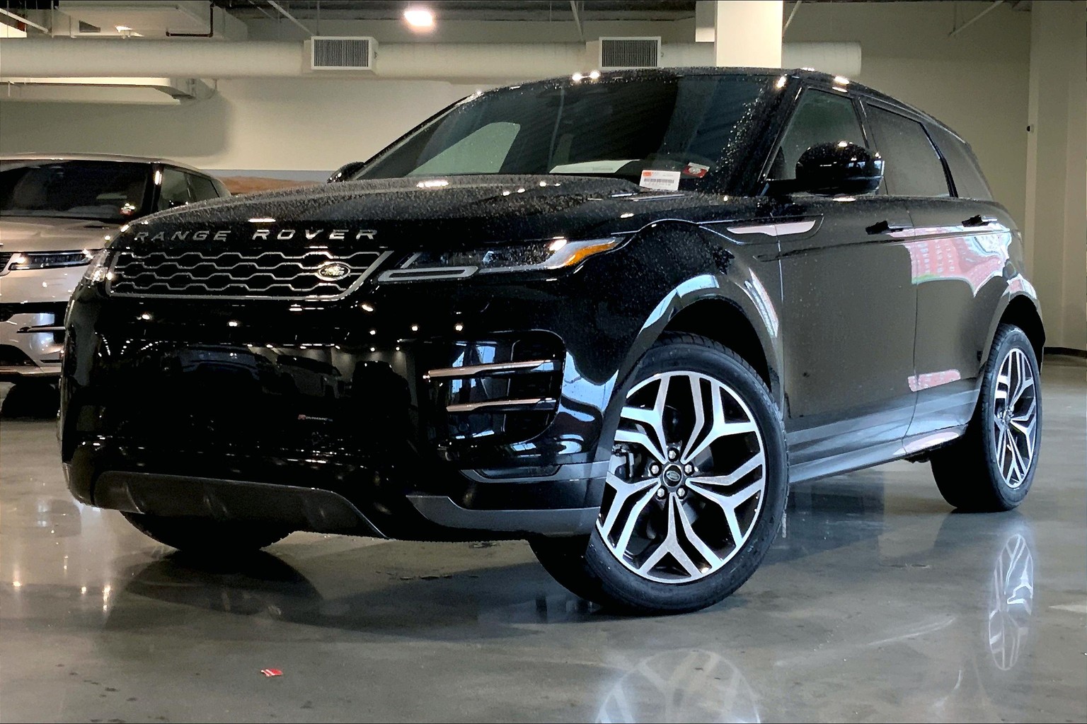 Range Rover Evoque Black 4 Door