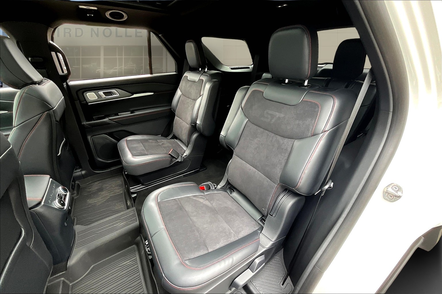 Captains Chairs Ford Explorer Middle Seat Latch Ford Explorer