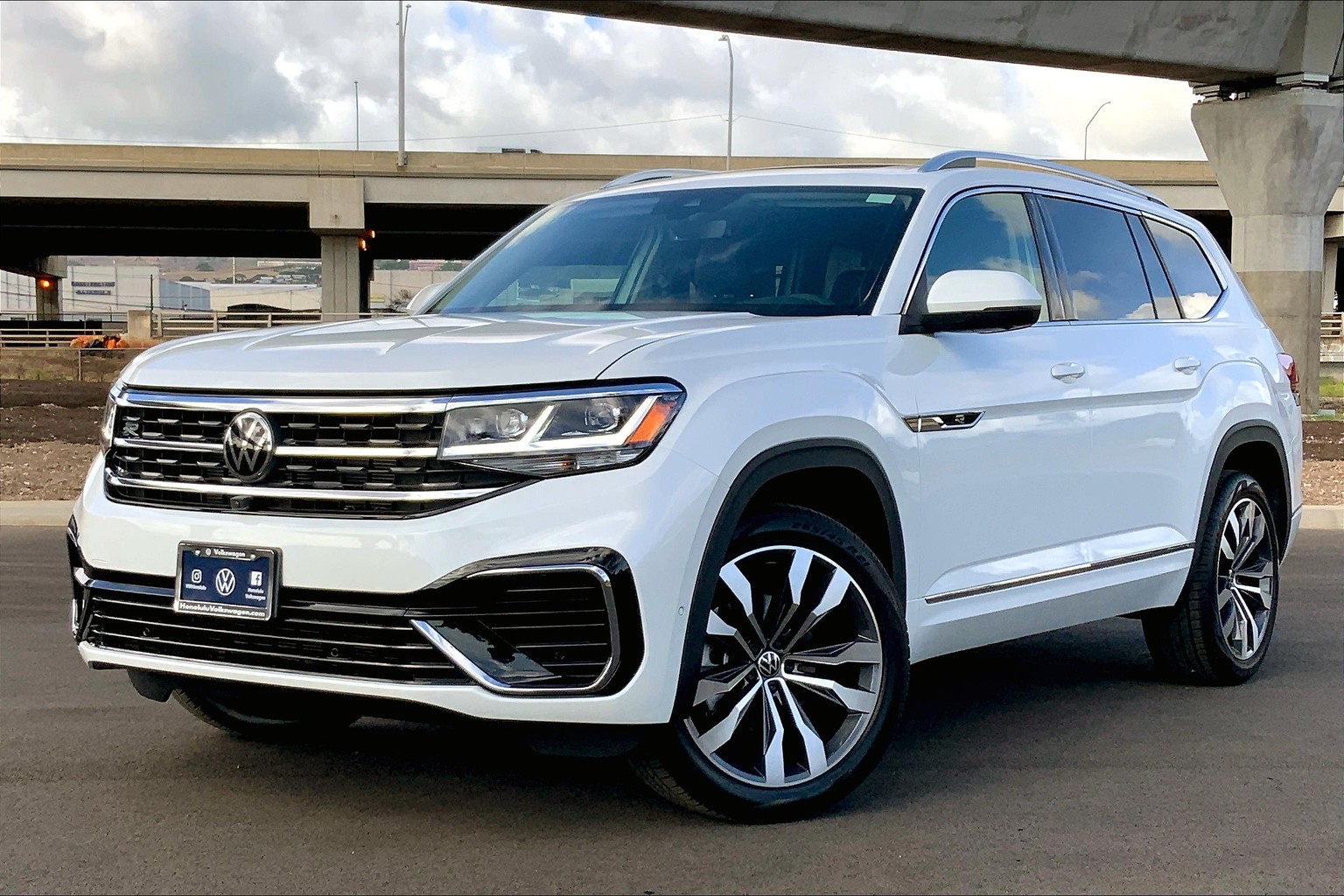 VIN: 1V2FR2CA3PC556956 - New 2023 Volkswagen Atlas For Sale at Honolulu  Volkswagen