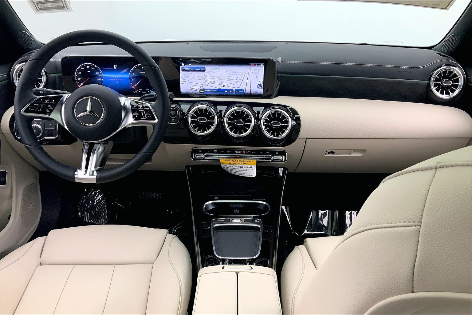 Interior Mercedes-Benz Clase CLA