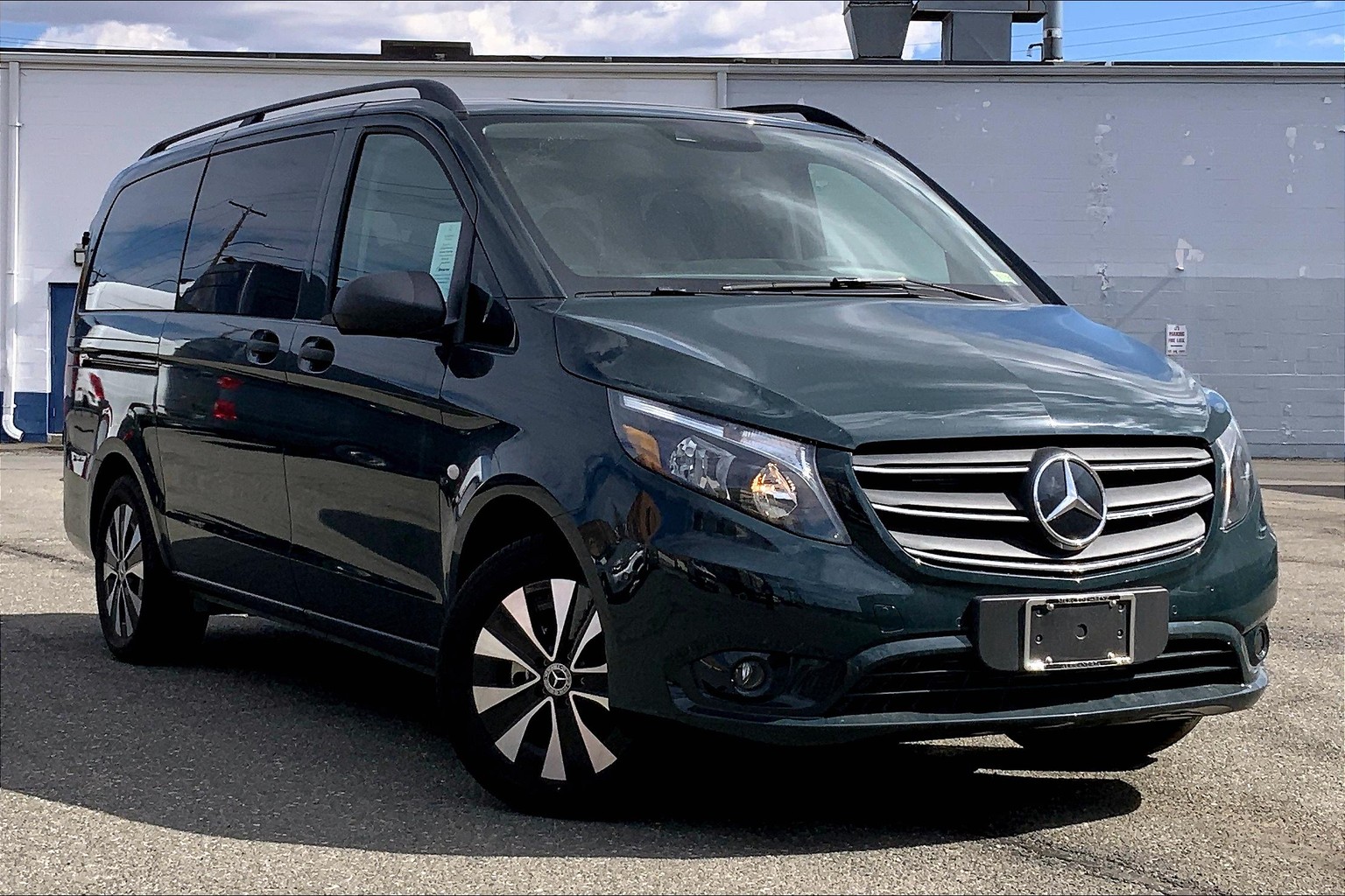 Passenger Van Mini Sprinter 20 Seater Van For Sale Discount