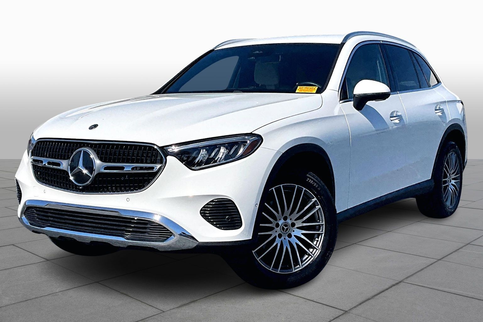 2025 Mercedes-Benz GLC