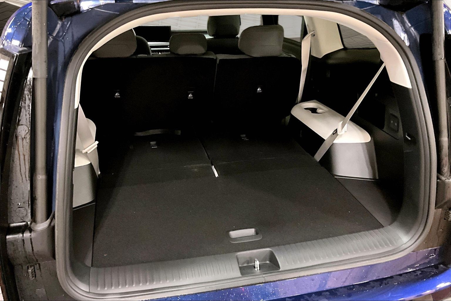 2026 Hyundai IONIQ 9 SE - Photo 5