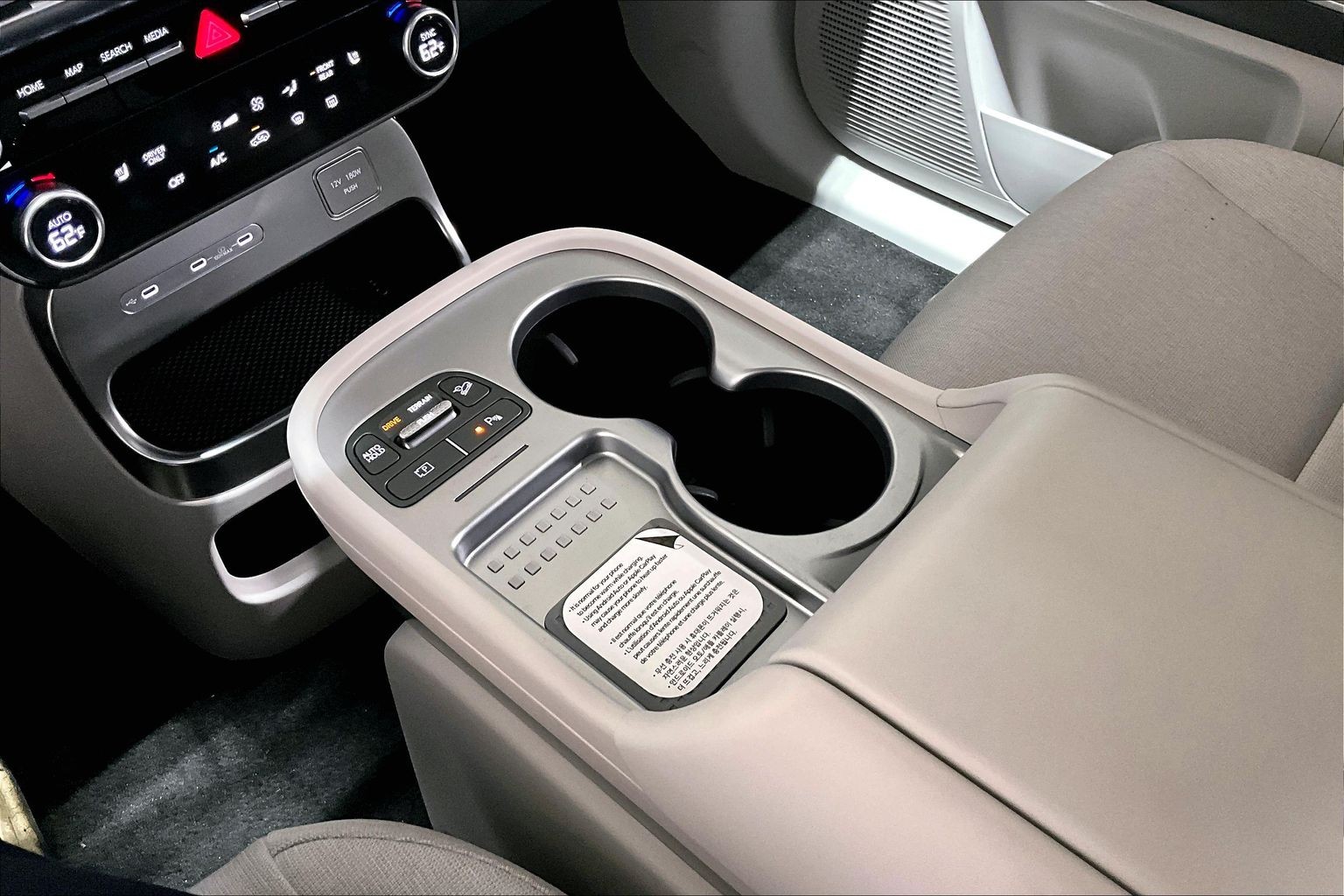 2026 Hyundai IONIQ 9 SE - Photo 27