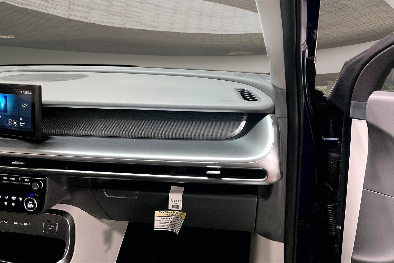 2026 Hyundai IONIQ 9 SE - Photo 32