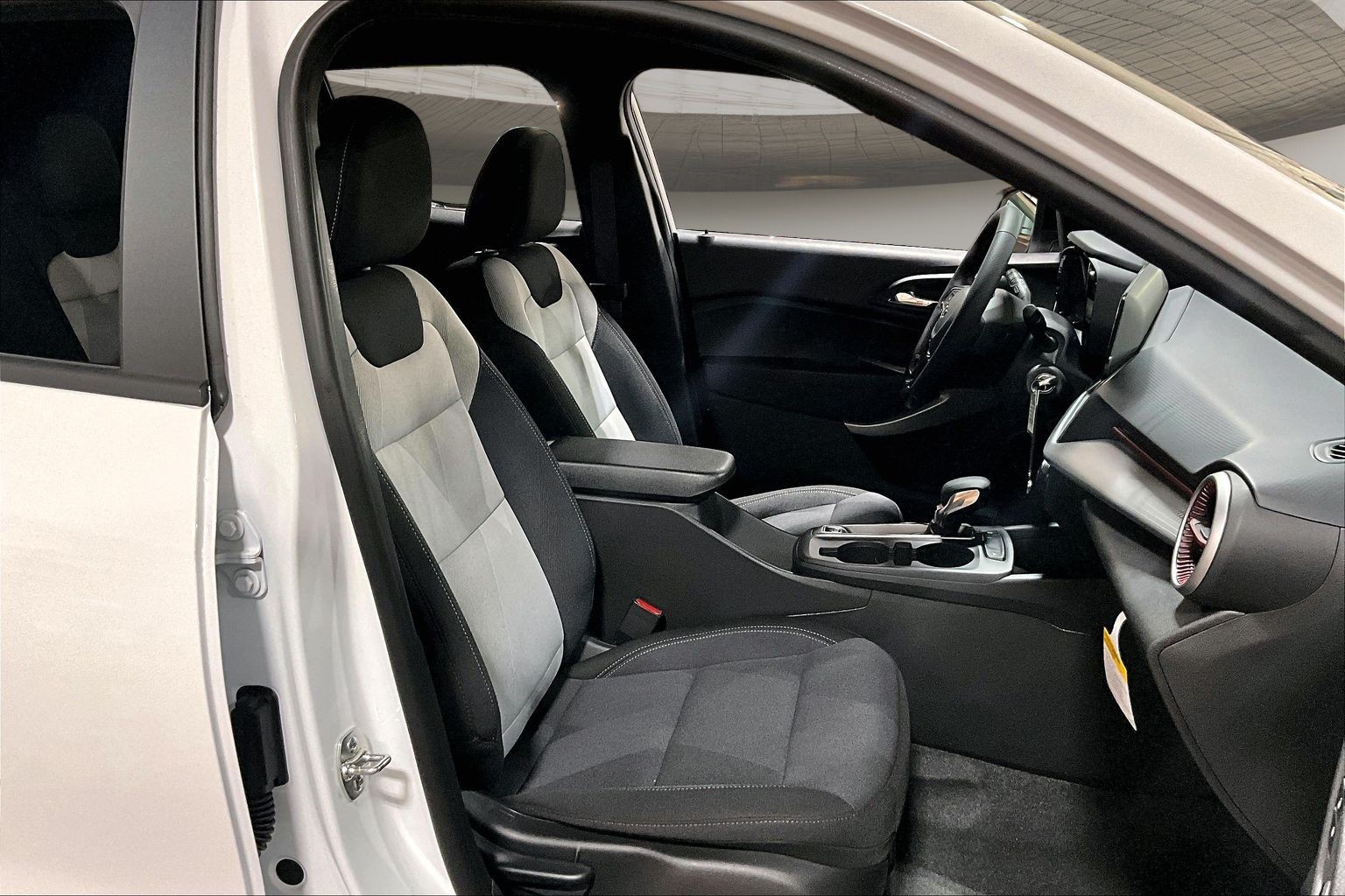 2026 Chevrolet Trax RS - Photo 12