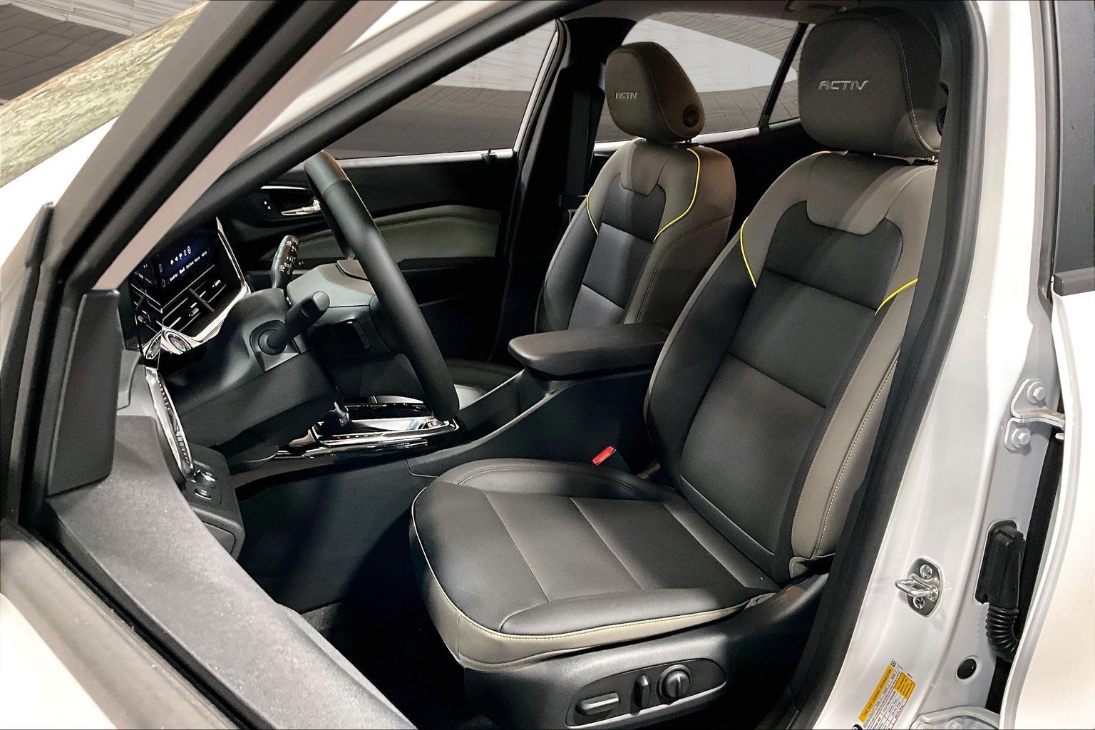 2026 Chevrolet Trax Activ - Photo 28
