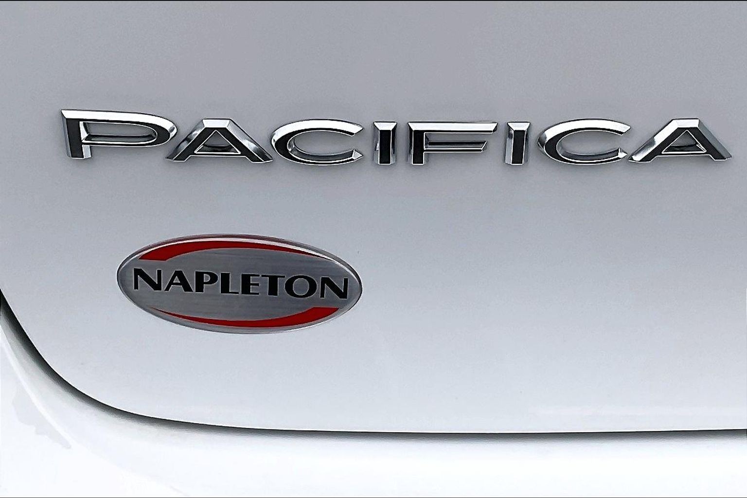 2026 Chrysler Pacifica Pinnacle - Photo 10