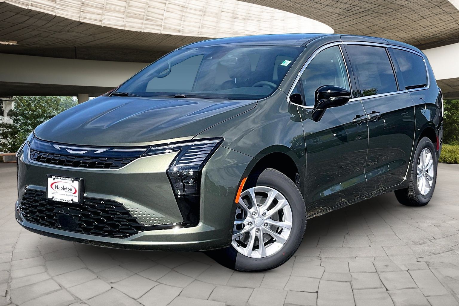 2027 Chrysler Pacifica Select