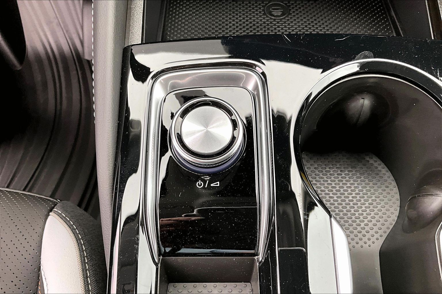 2026 Buick Envision Sport Touring - Photo 16
