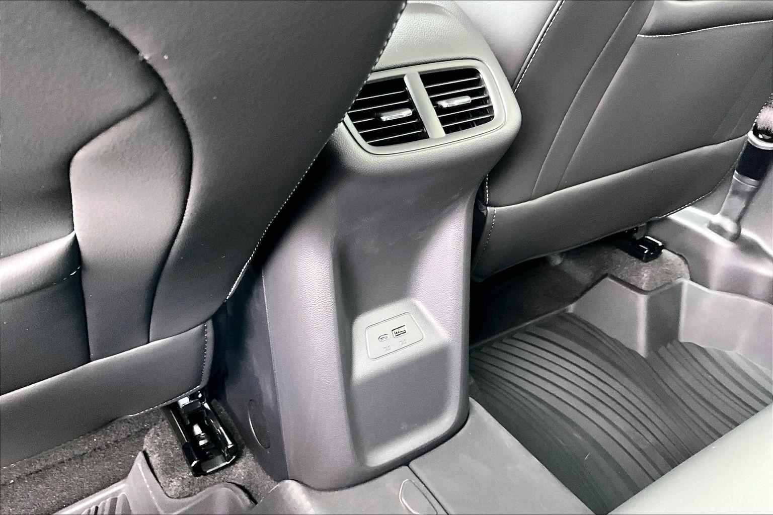 2026 Buick Envision Sport Touring - Photo 24