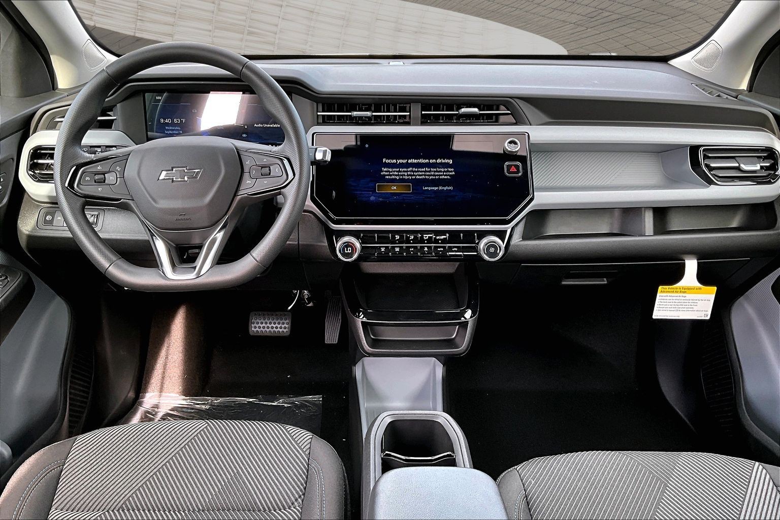 2027 Chevrolet Bolt LT - Photo 6