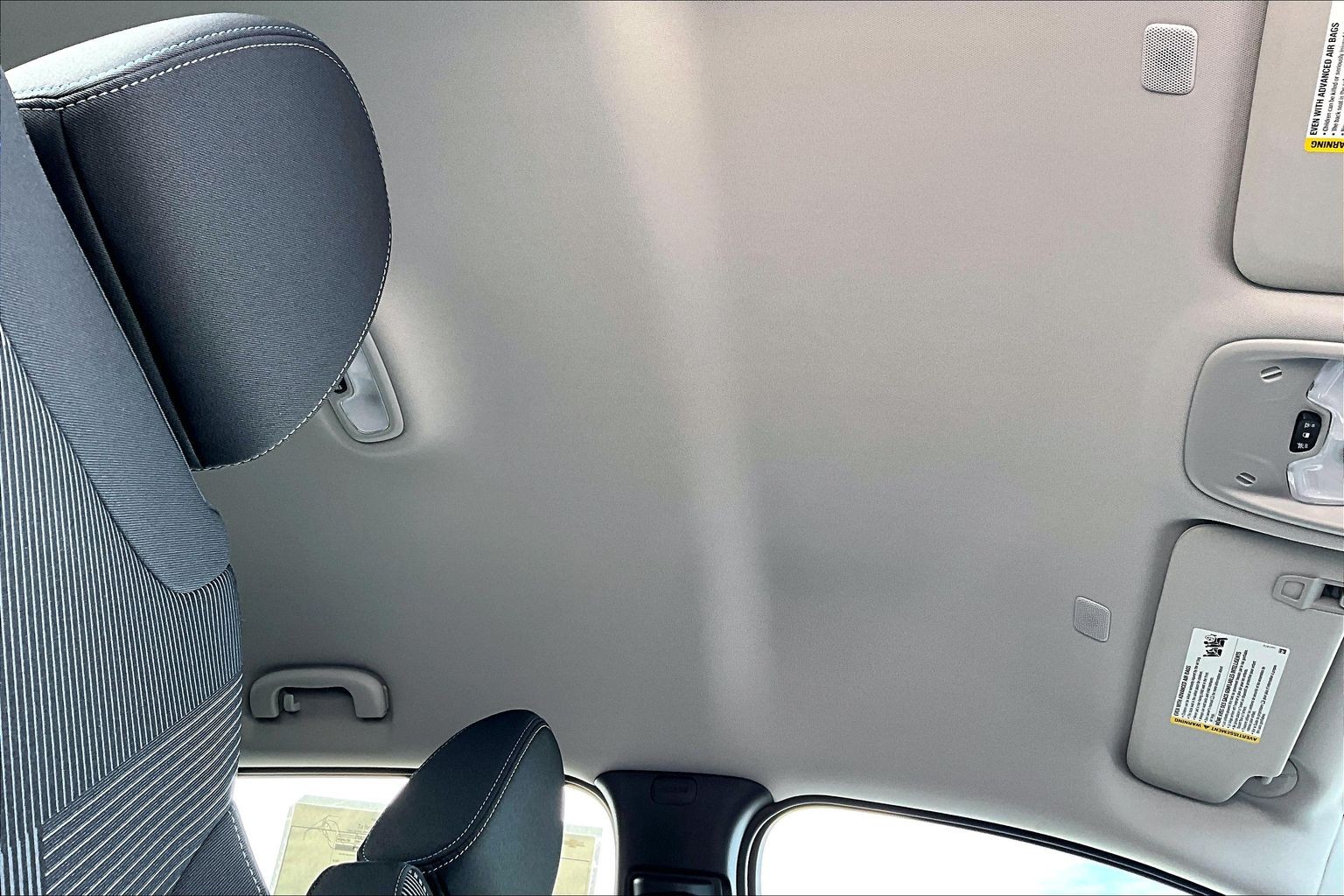 2027 Chevrolet Bolt LT - Photo 32