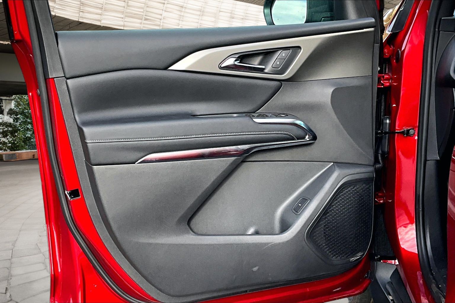 2027 Chevrolet Traverse LT - Photo 9