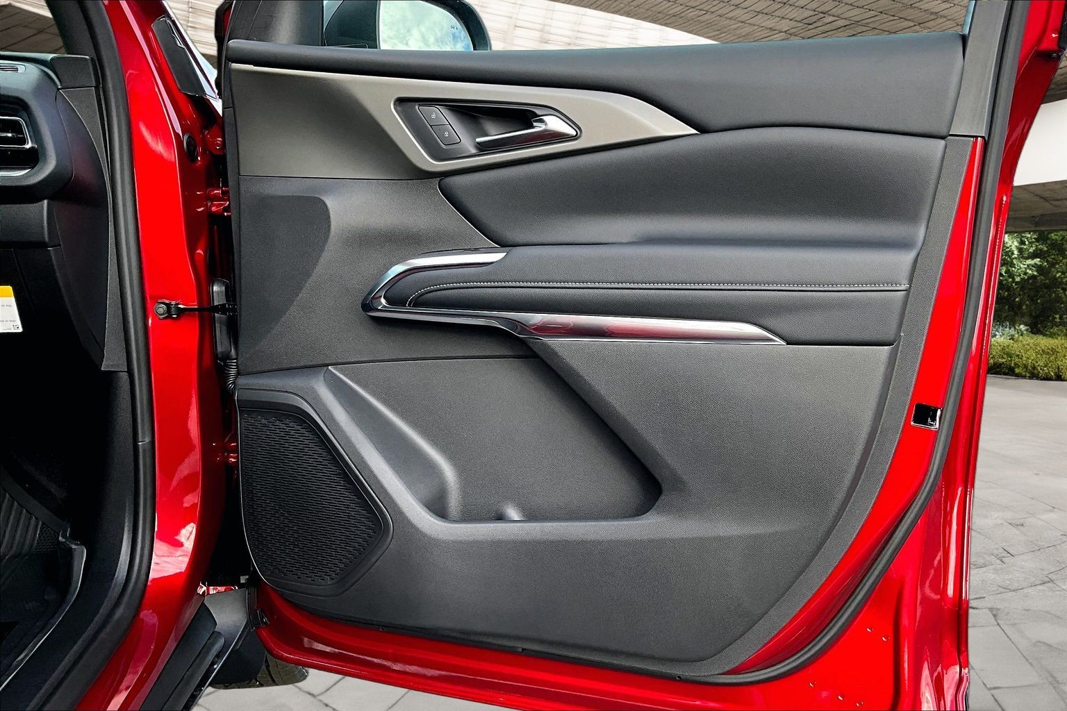 2027 Chevrolet Traverse LT - Photo 12