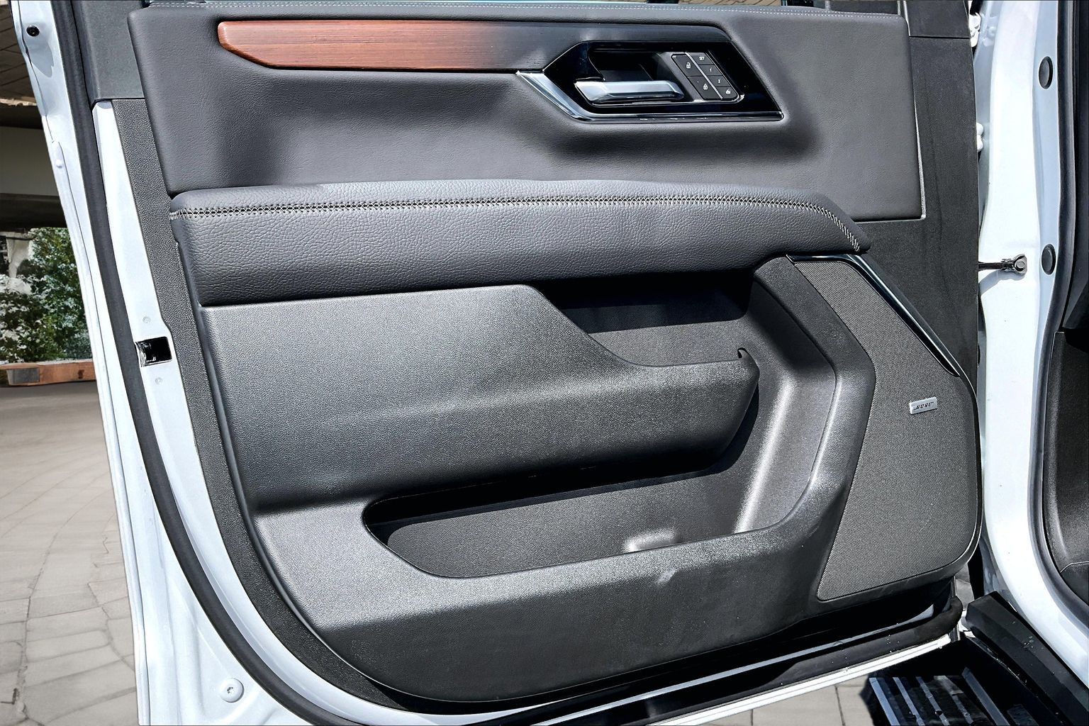 2026 GMC Yukon XL Denali - Photo 9
