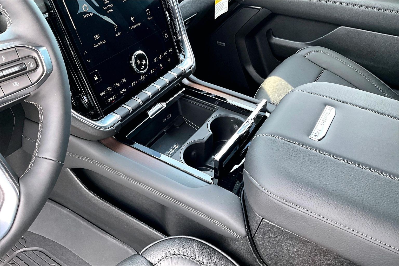 2026 GMC Yukon XL Denali - Photo 30