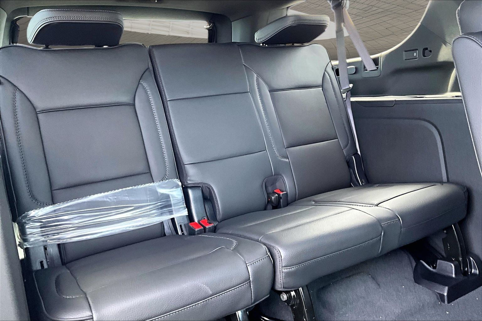 2026 GMC Yukon XL Denali - Photo 34