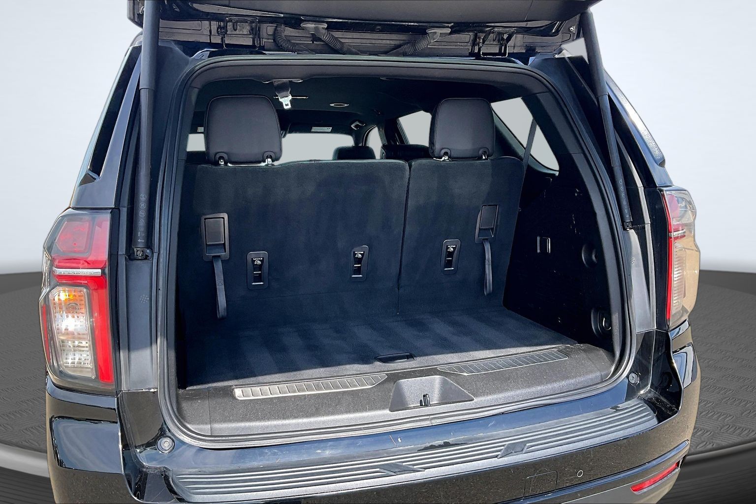 2023 Chevrolet Tahoe RST - Photo 5