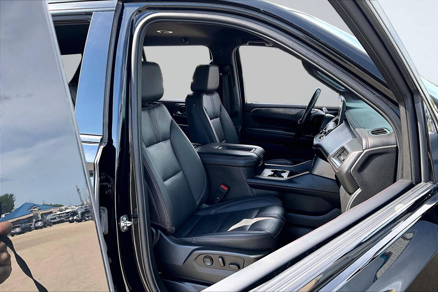 2023 Chevrolet Tahoe RST - Photo 8