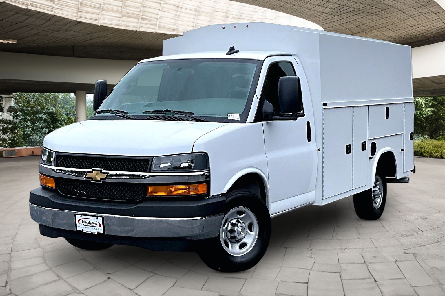 2026 Chevrolet Express Cutaway BASE