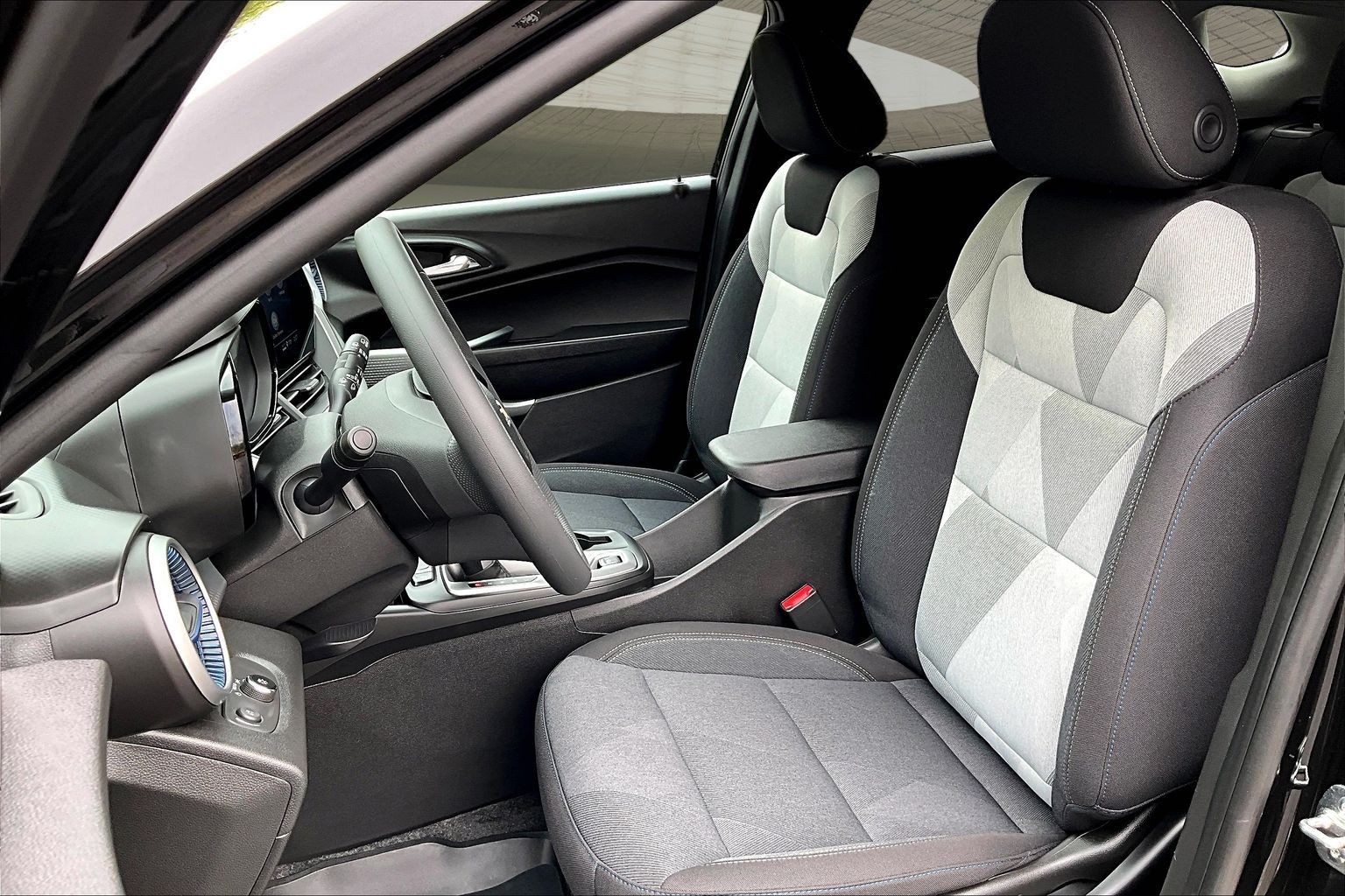2026 Chevrolet Trax LS - Photo 30
