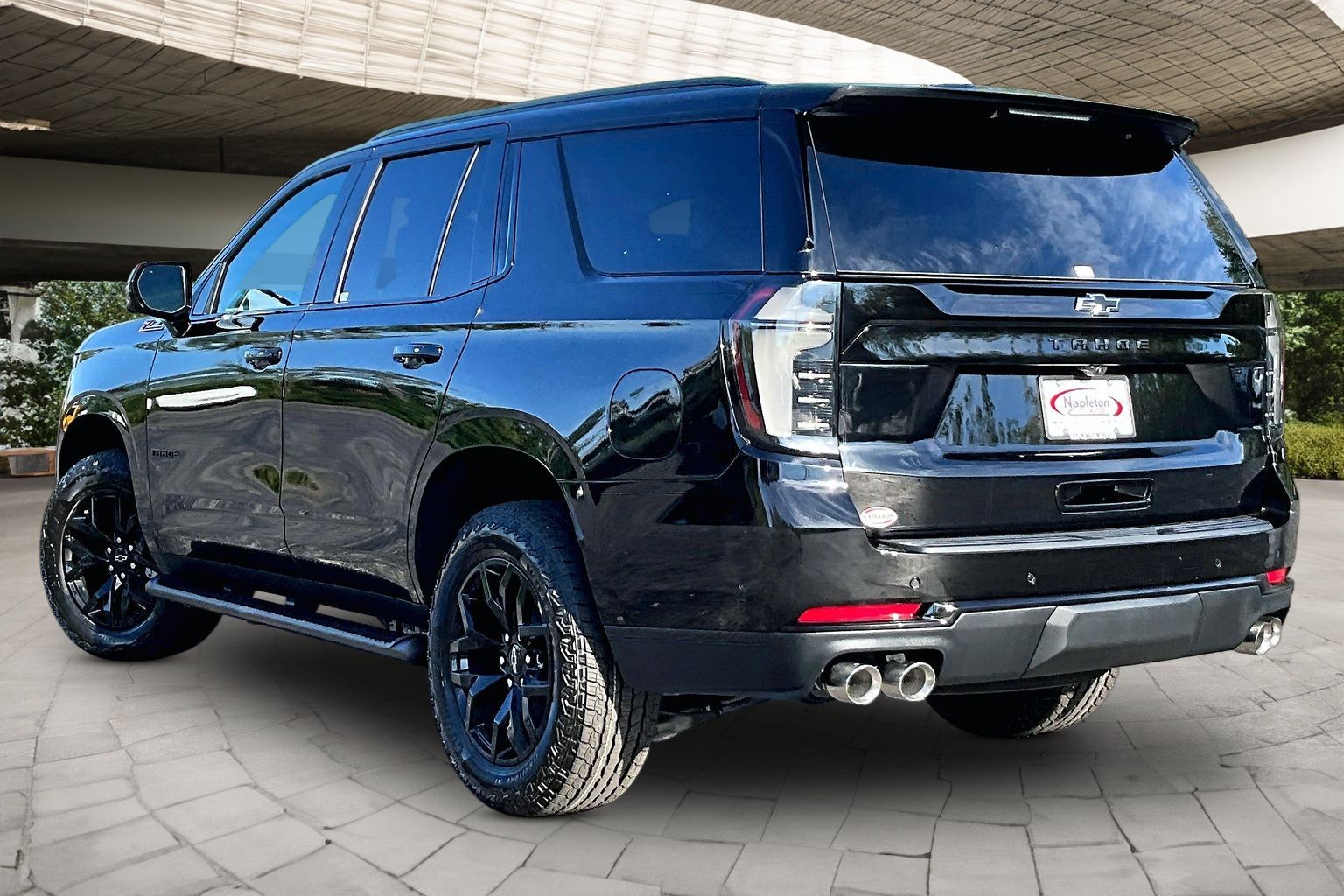 2027 Chevrolet Tahoe Z71 - Photo 3
