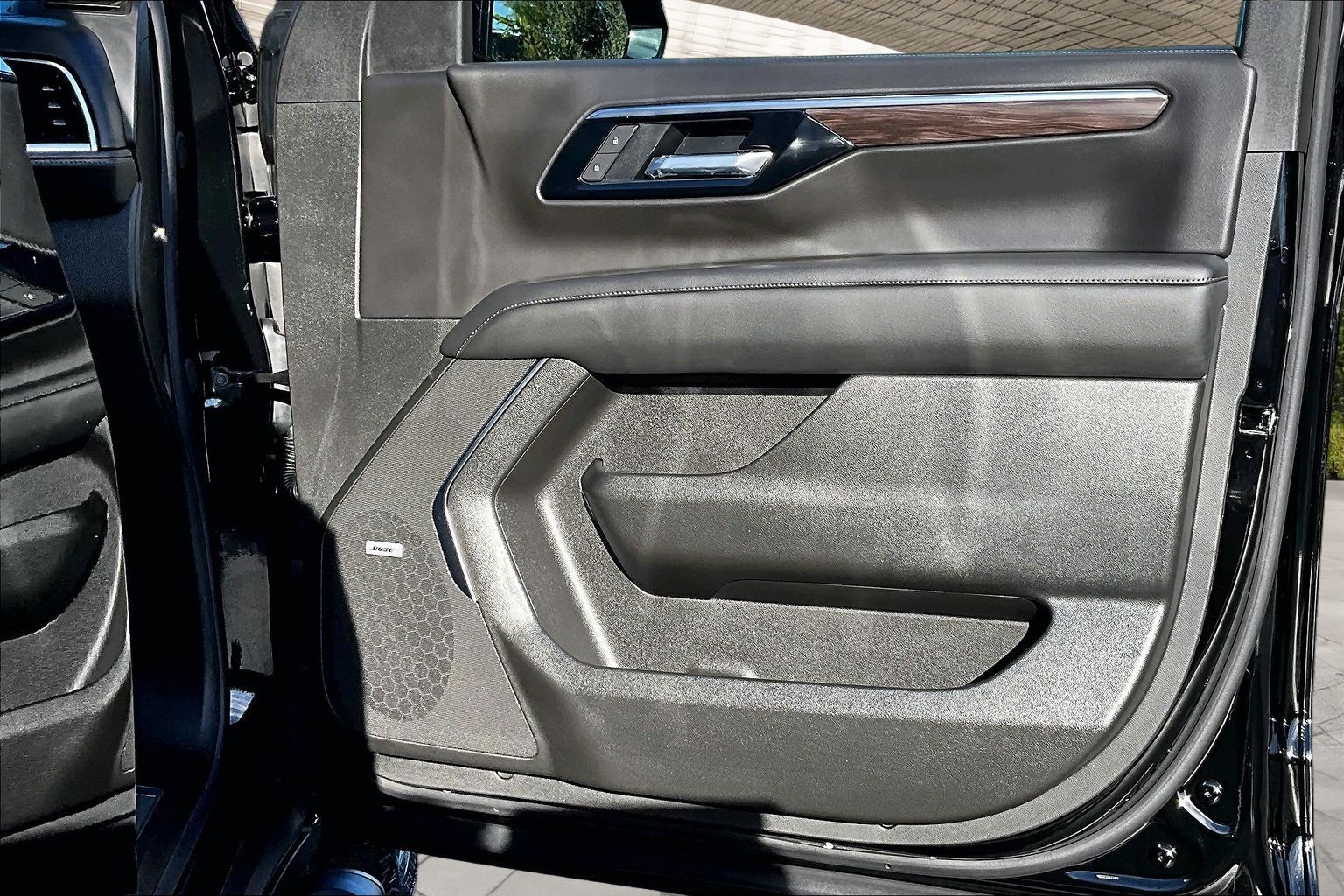 2027 Chevrolet Tahoe Z71 - Photo 13