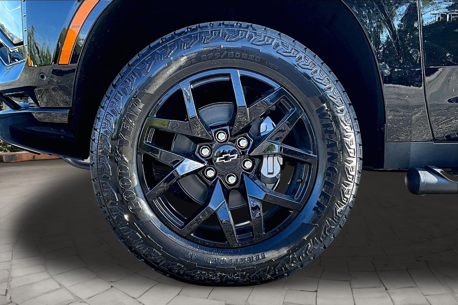 2027 Chevrolet Tahoe Z71 - Photo 15