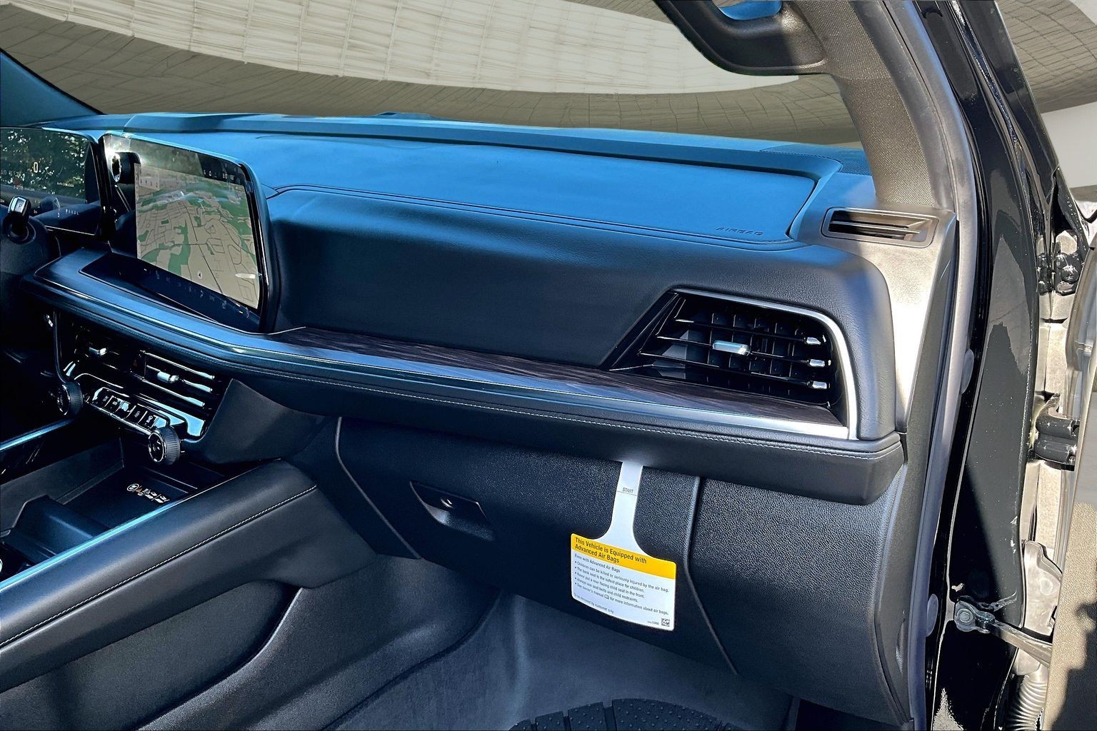 2027 Chevrolet Tahoe Z71 - Photo 35