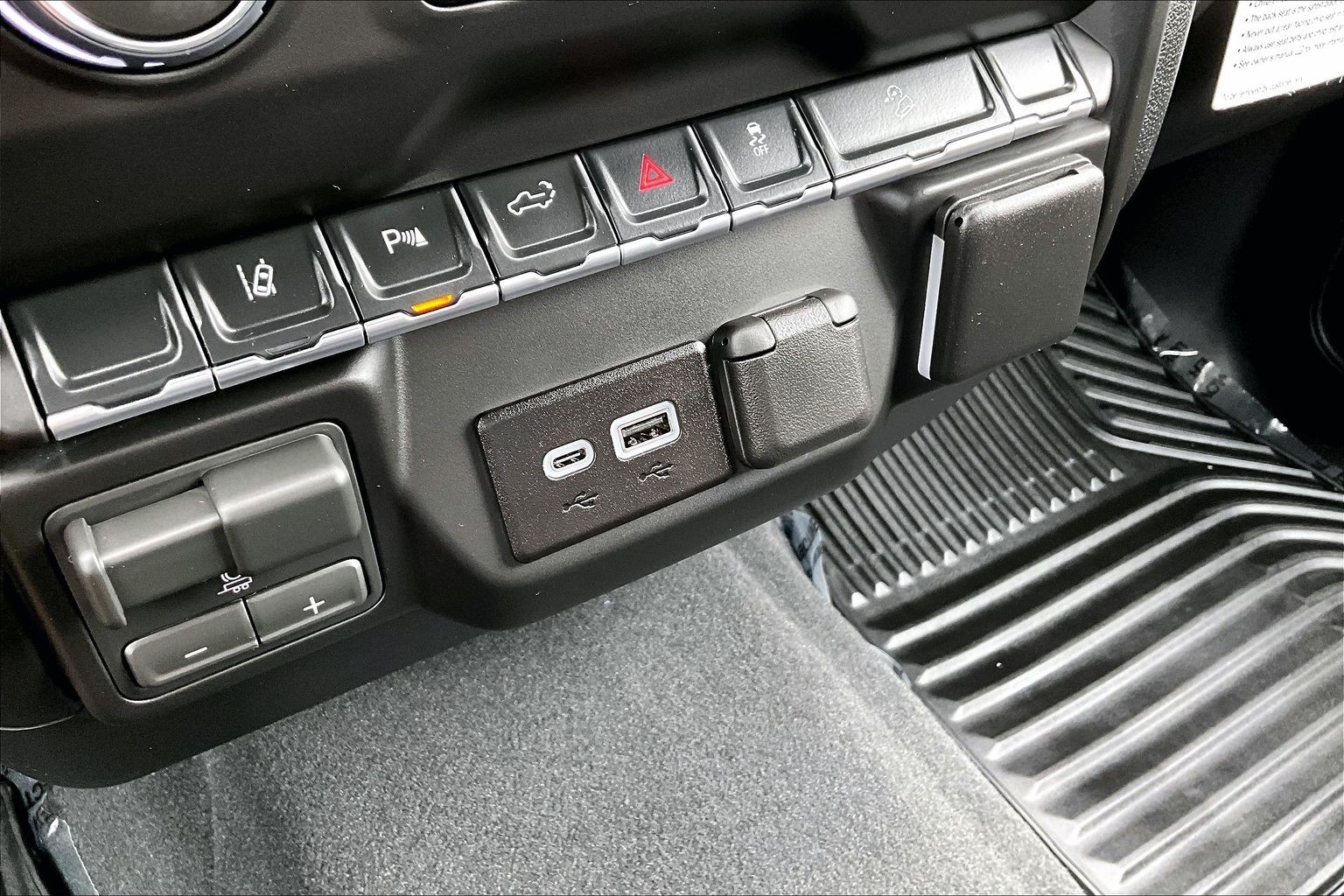 2026 Chevrolet Silverado 2500 HD Custom - Photo 29
