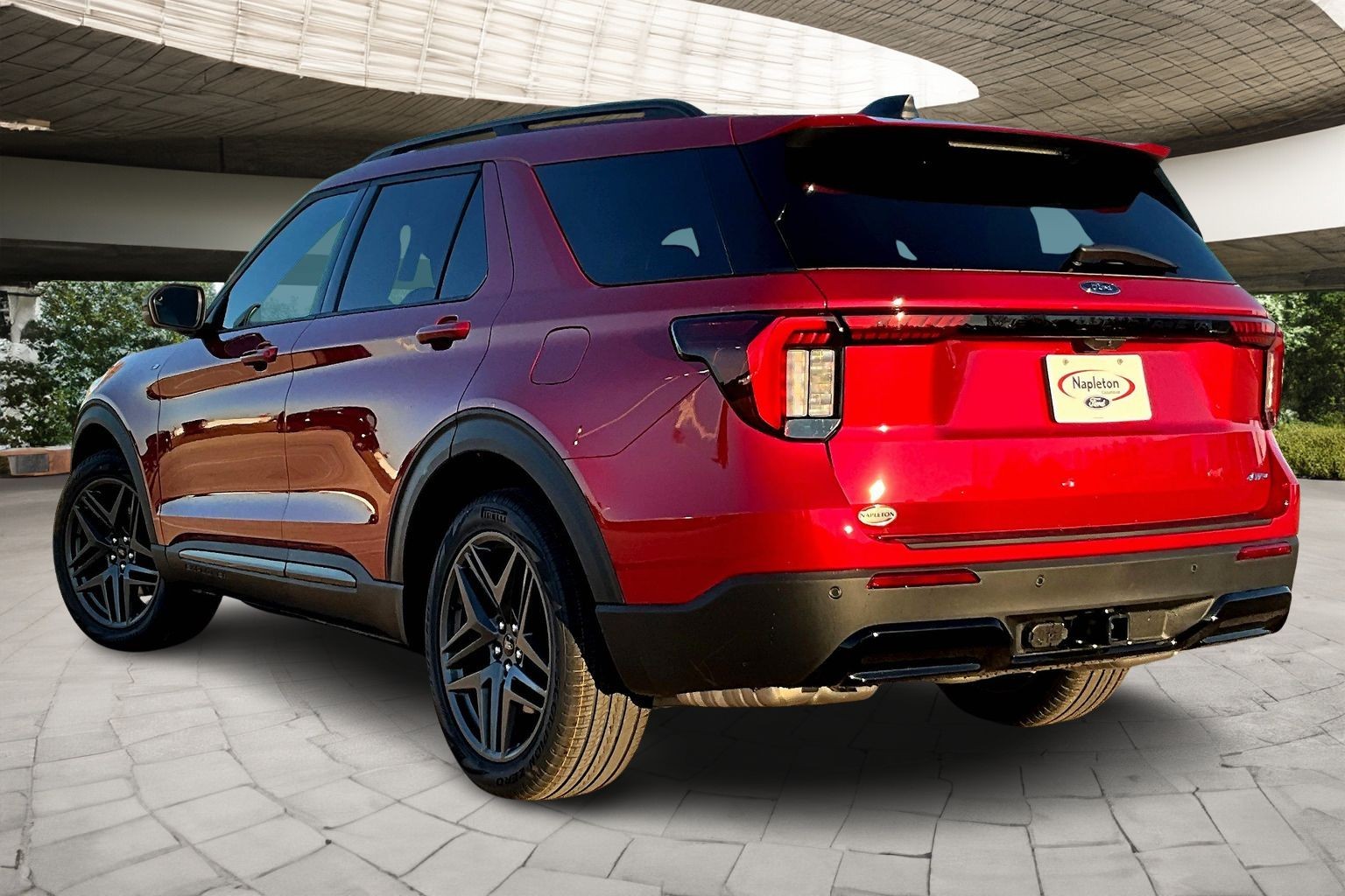 2026 Ford Explorer ST-Line - Photo 3