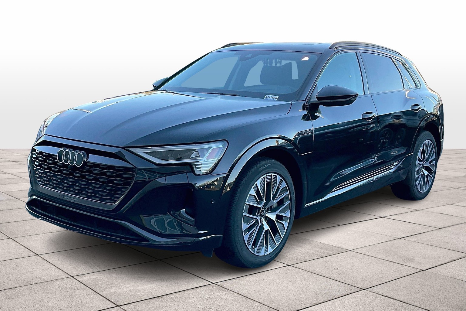 Hatch Kit | AUDI Q8 2024 Hatch Kit | AUDI Q8 2024