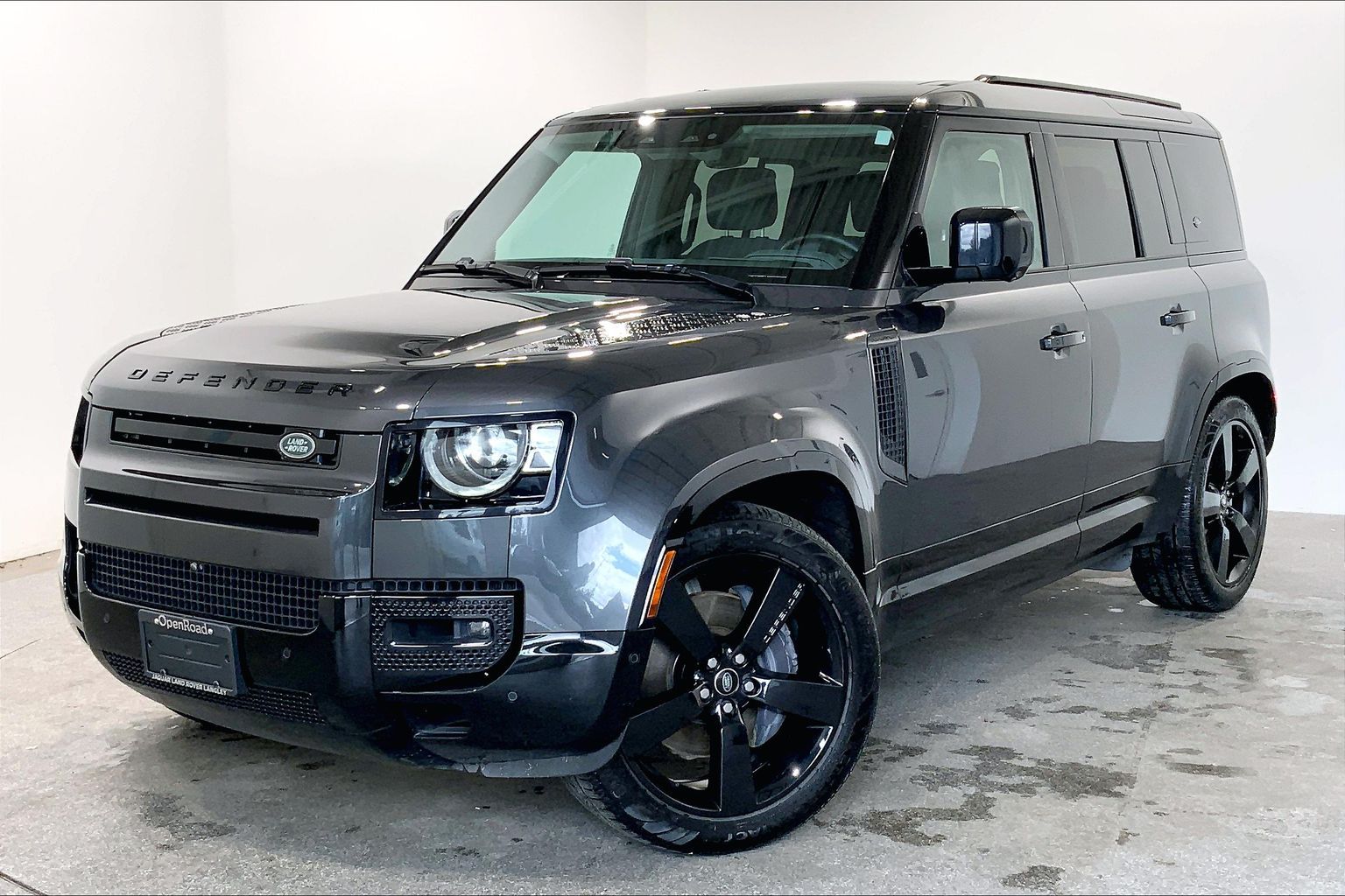 Gray (Carpathian Grey Premium Met) 2024 Land Rover Defender 110 P400 X-Dynamic SE AWD SUV / Crossover All-Wheel Drive Automatic