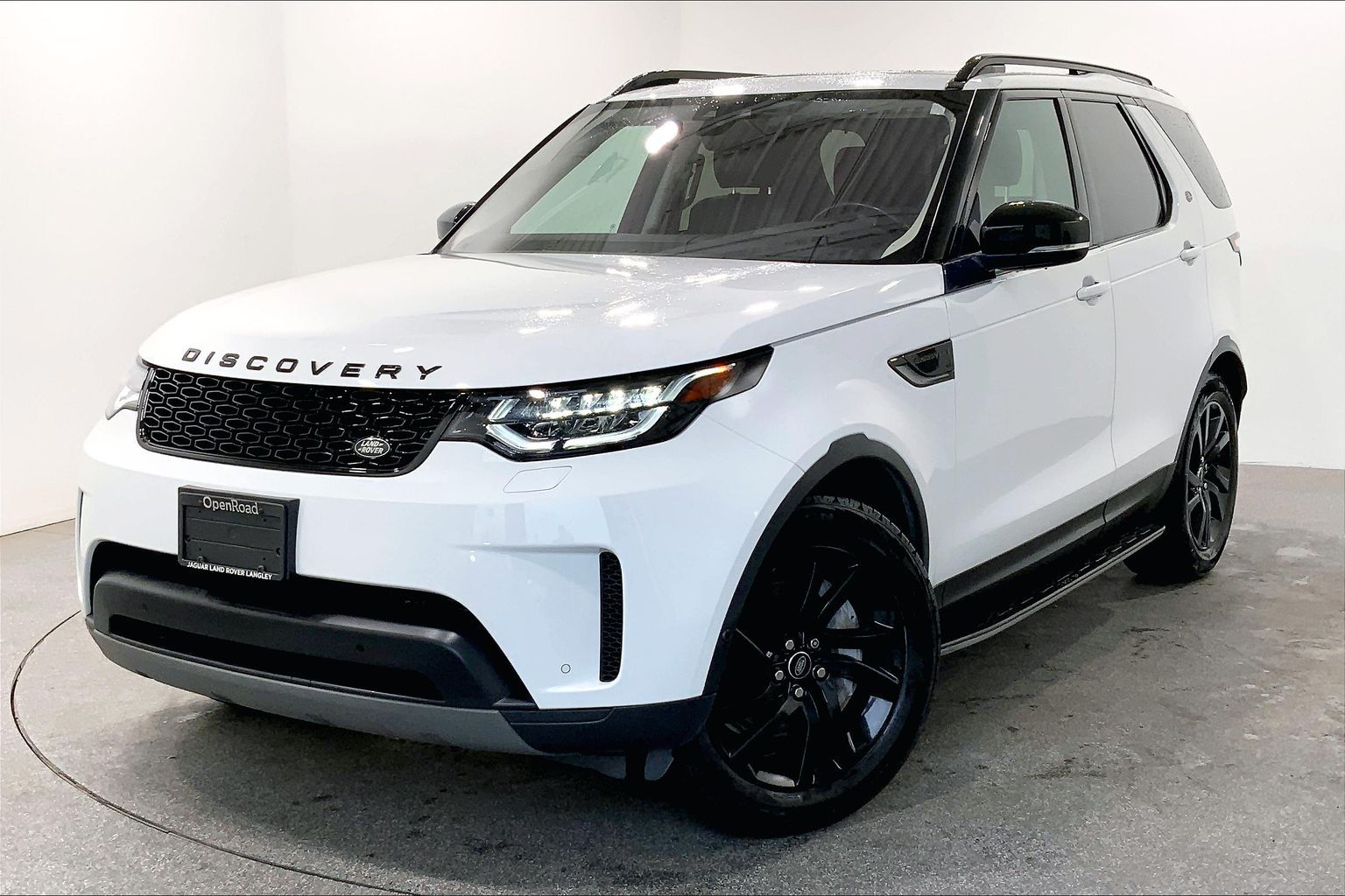 Fuji White 2019 Land Rover Discovery SUV / Crossover All-Wheel Drive Automatic