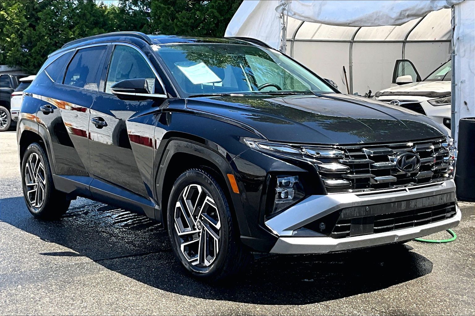 Phantom Black 2025 Hyundai Tucson Hybrid SUV / Crossover Automatic