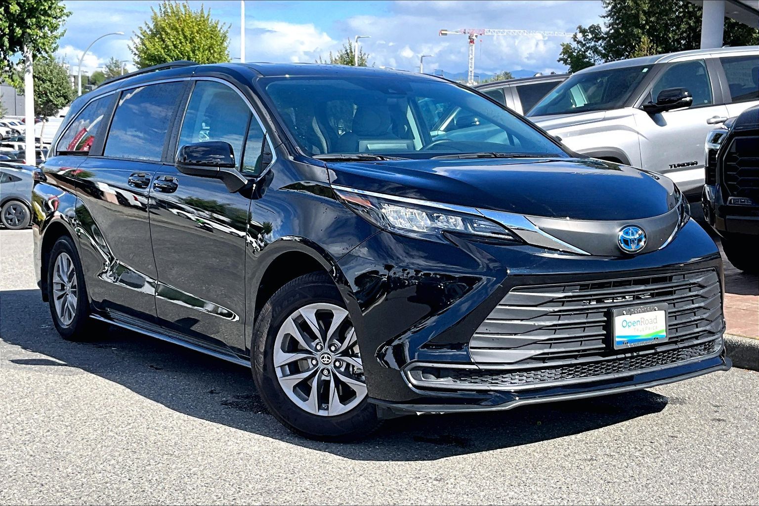 Midnight Black Met 2024 Toyota Sienna Minivan All-Wheel Drive Automatic