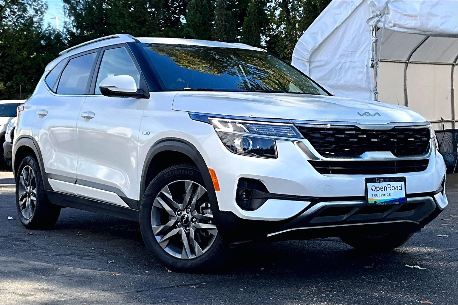 Snow White Pearl 2022 Kia Seltos SUV / Crossover All-Wheel Drive Automatic