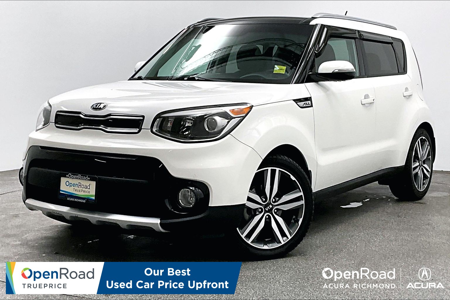 White 2017 Kia Soul Wagon Automatic