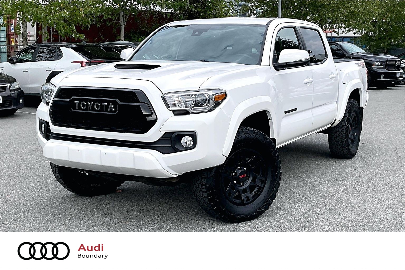 Alpine White 2018 Toyota Tacoma Pickup Truck Four-Wheel Drive Manual