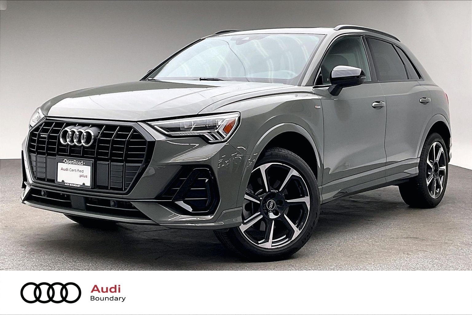 Chronos Gray Metallic 2024 Audi Q3 SUV / Crossover Automatic