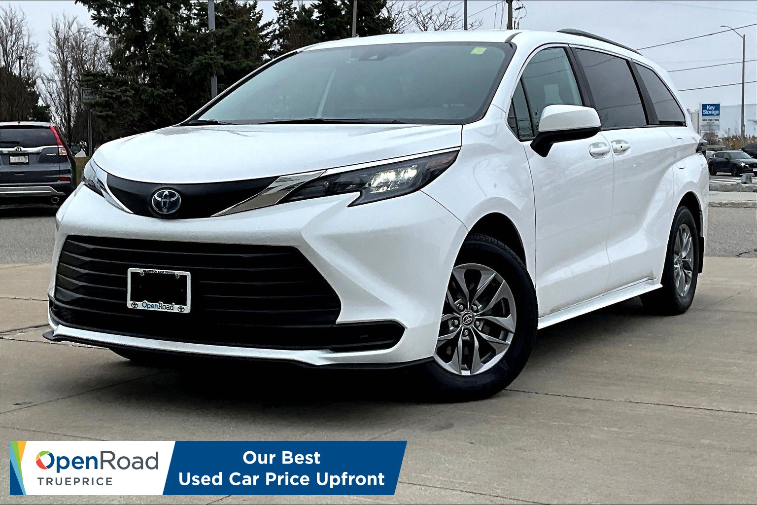 2025 Toyota Sienna XLE 8-Passenger FWD