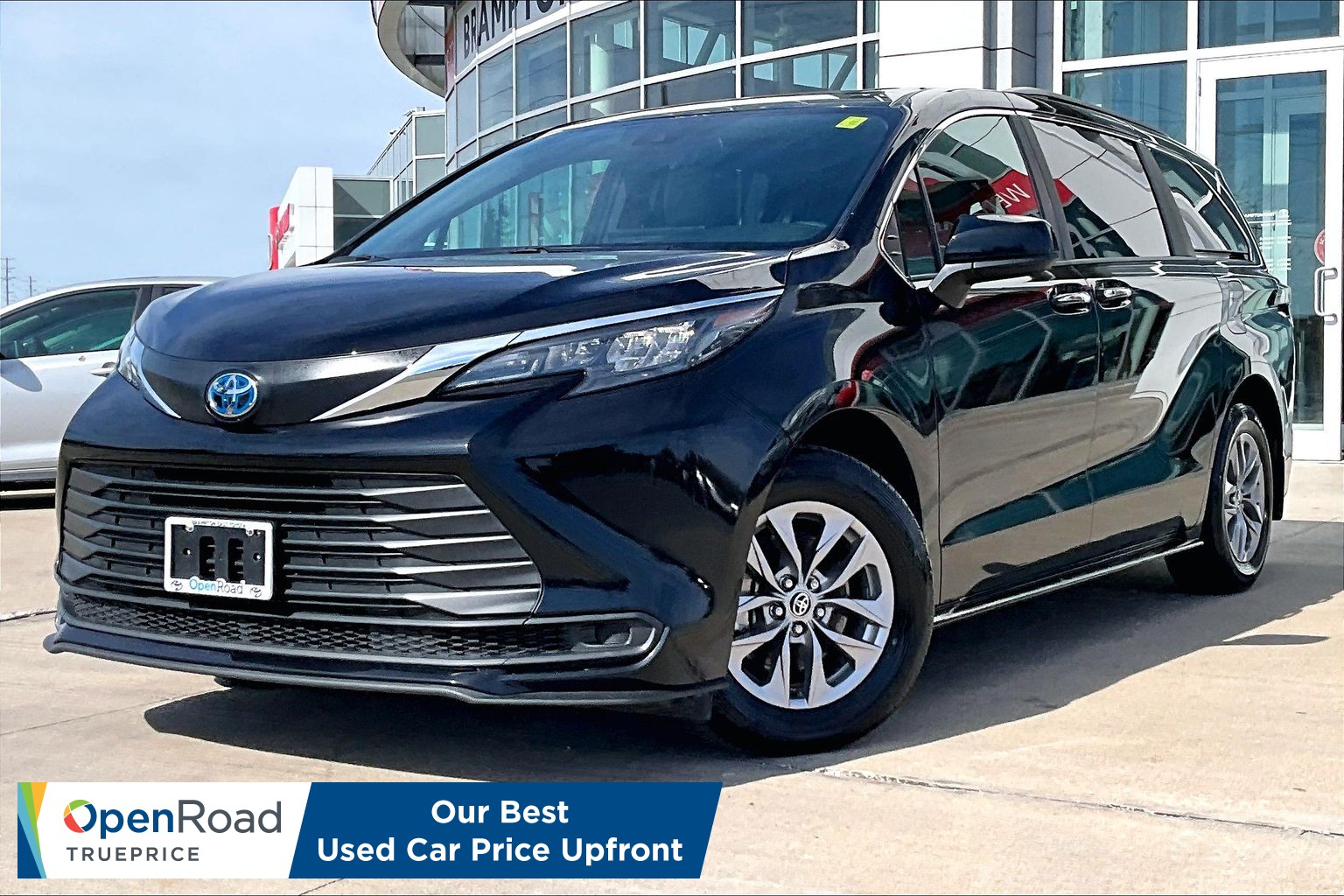 2025 Toyota Sienna XLE 8-Passenger FWD