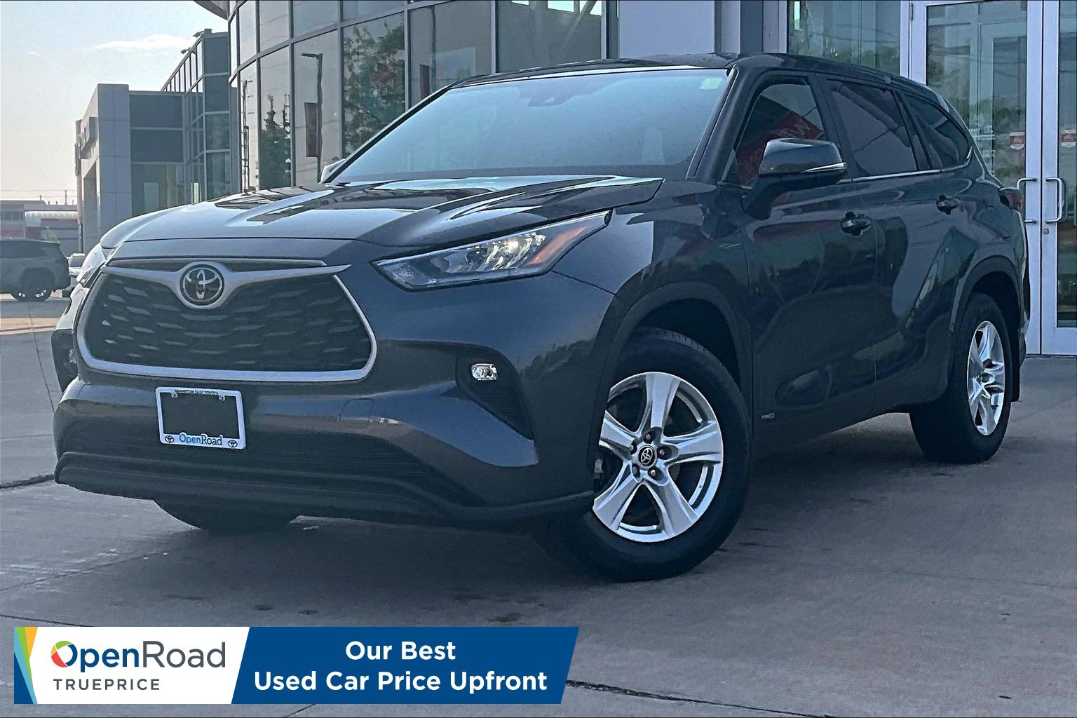 Gray 2025 Toyota Highlander Hybrid SUV / Crossover